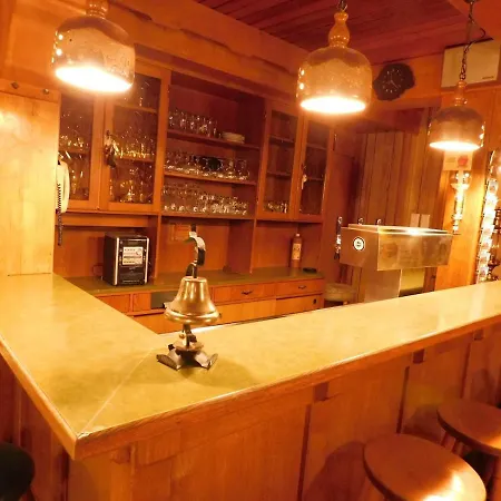 Haus Astenblick In Mit Gastraum Wanderveranstaltungen Und Familienfeiern Будинок відпочинку