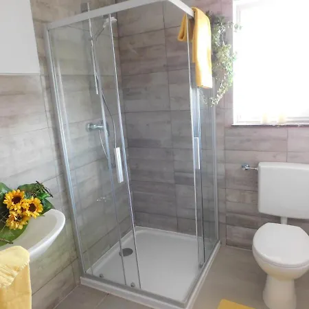 Будинок відпочинку Haus Astenblick In Mit Gastraum Wanderveranstaltungen Und Familienfeiern *