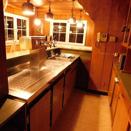 Haus Astenblick Winterberg Appartments Mit Gastraum Weihnachtsfeier,Wanderveranstaltungen Und Familienfeiern Semesterbostad *