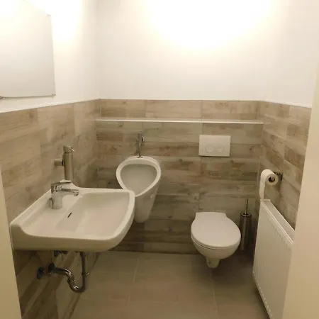 Holiday home Haus Astenblick In Fuer Bis Zu 35 Personen Fuer Wanderveranstaltungen Und Familienfeiern Winterberg