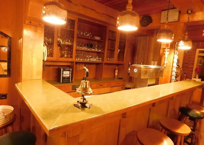 Haus Astenblick In Mit Gastraum Wanderveranstaltungen Und Familienfeiern Semesterbostad