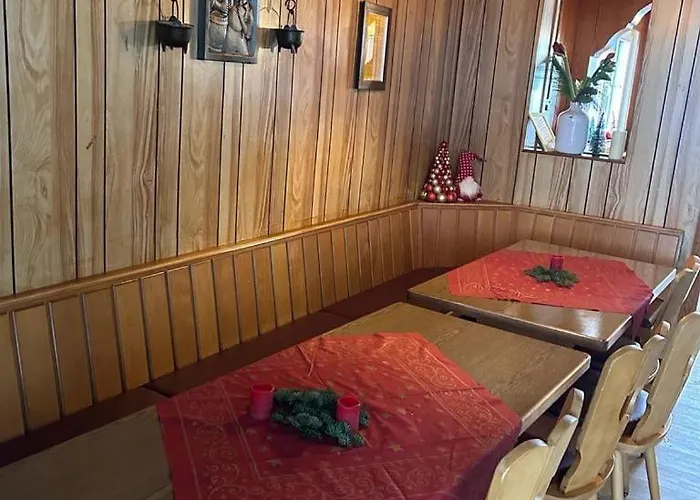 Haus Astenblick In Mit Gastraum Wanderveranstaltungen Und Familienfeiern