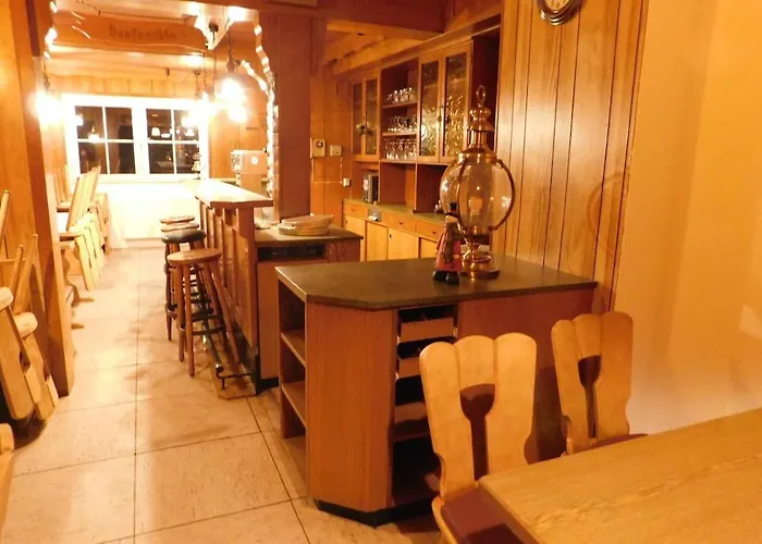 Haus Astenblick In Mit Gastraum Wanderveranstaltungen Und Familienfeiern Винтерберг