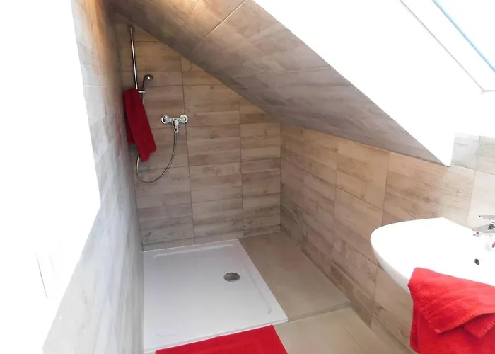 Semesterbostad Haus Astenblick In Mit Gastraum Wanderveranstaltungen Und Familienfeiern *