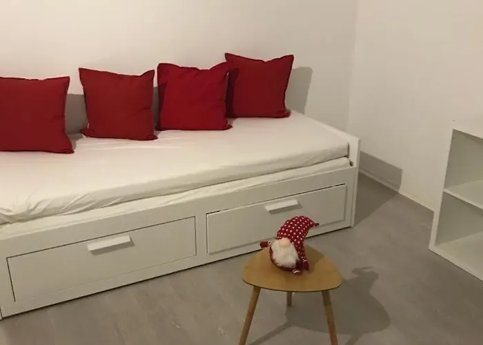 Haus Astenblick In Mit Gastraum Wanderveranstaltungen Und Familienfeiern Semesterbostad Winterberg