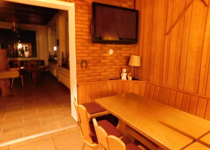 Haus Astenblick In Mit Gastraum Wanderveranstaltungen Und Familienfeiern *